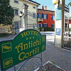 https://hotel-antichi-cortili.hotelinveneto.com